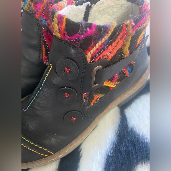 Women's Black Multicolor Ankle Boots - Picture 3 of 8